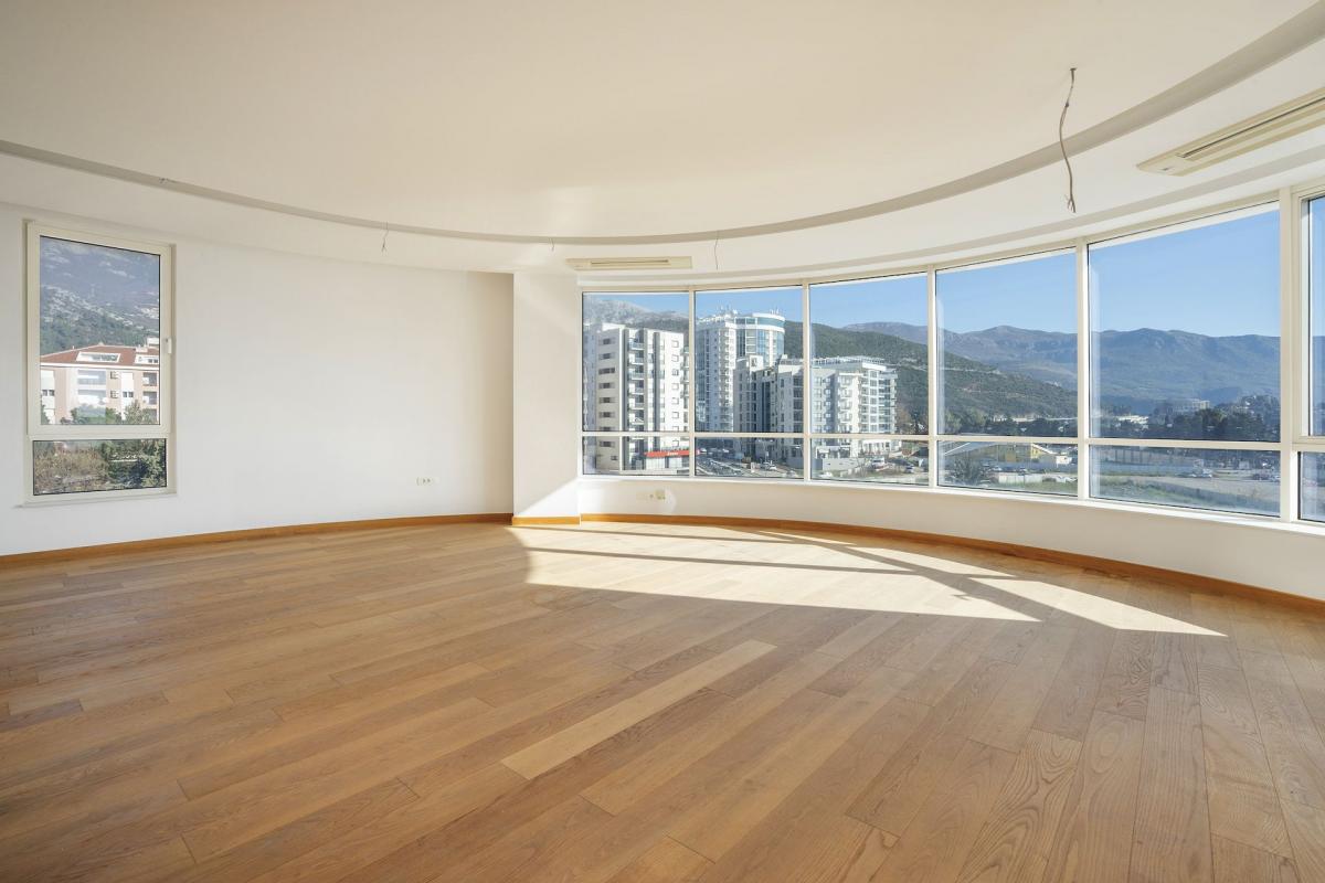 Gallery image 12