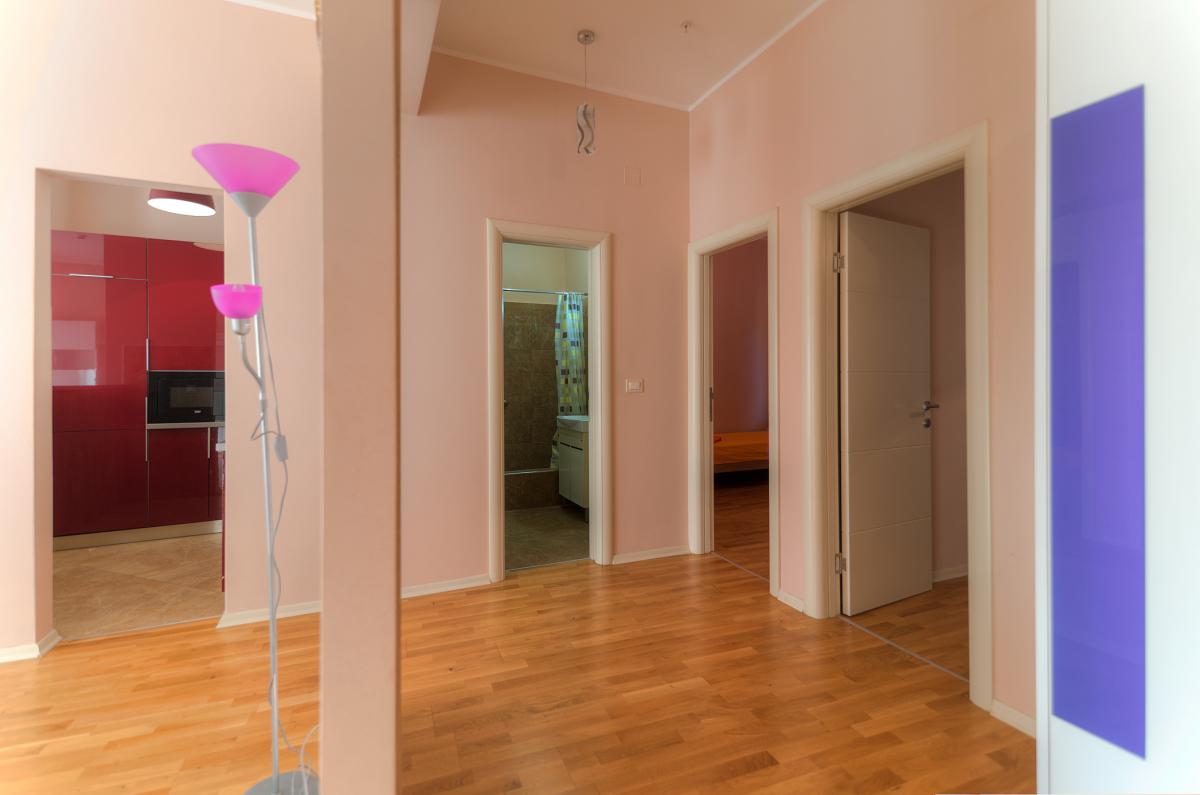 Gallery image 7