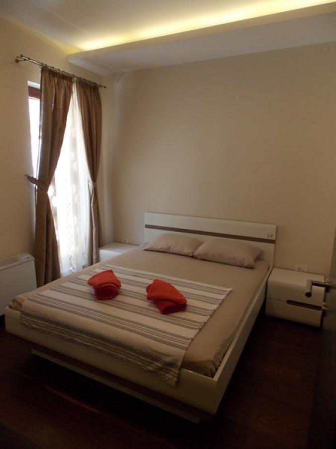 Gallery image 12