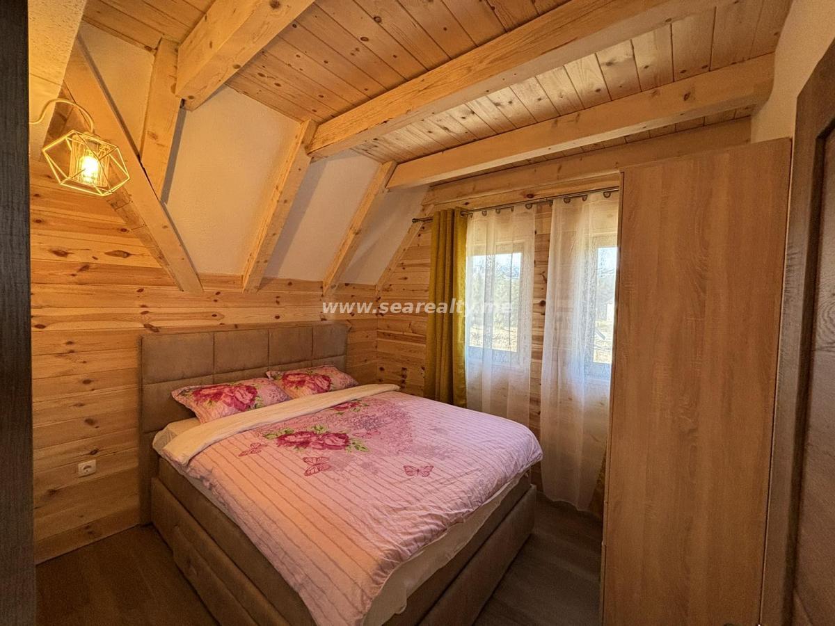 Gallery image 12