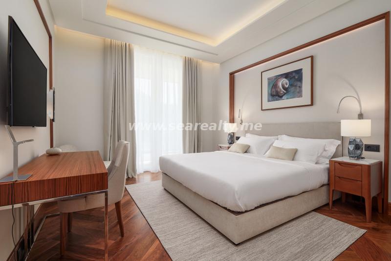Gallery image 16