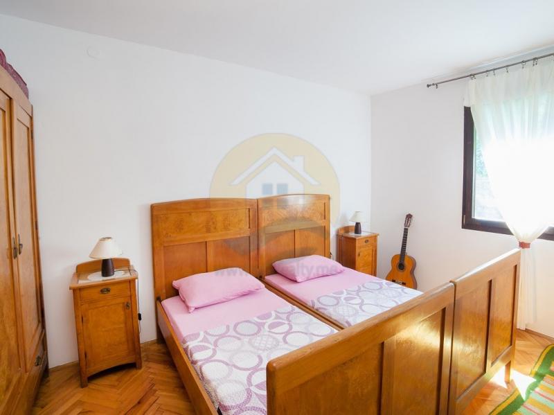 Gallery image 21