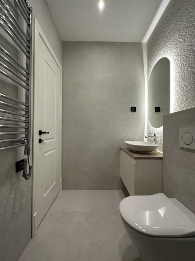 Gallery image 7