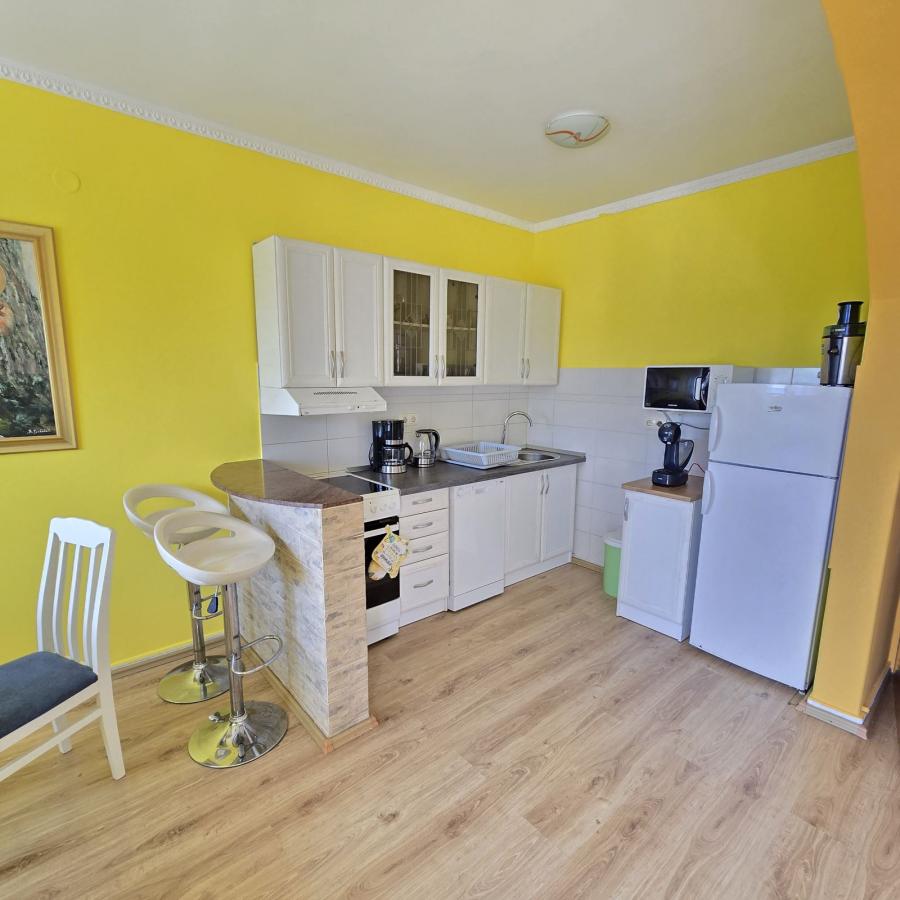 Gallery image 7