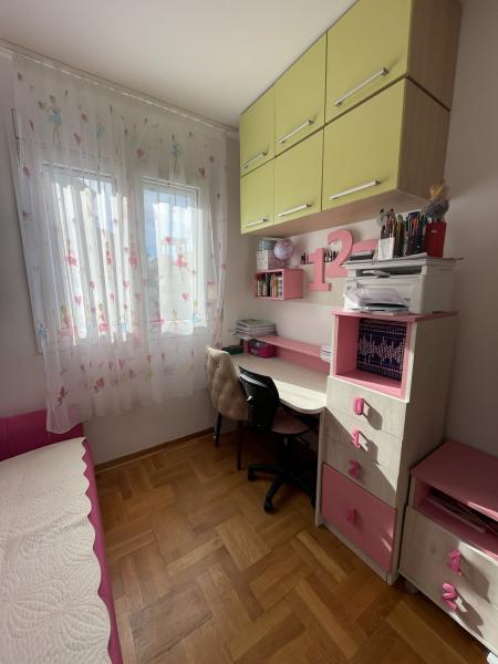 Gallery image 10