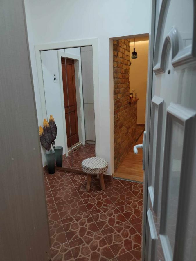 Gallery image 1