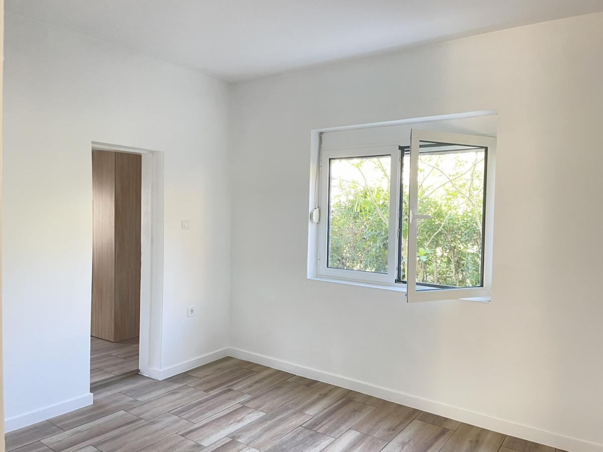 Gallery image 12