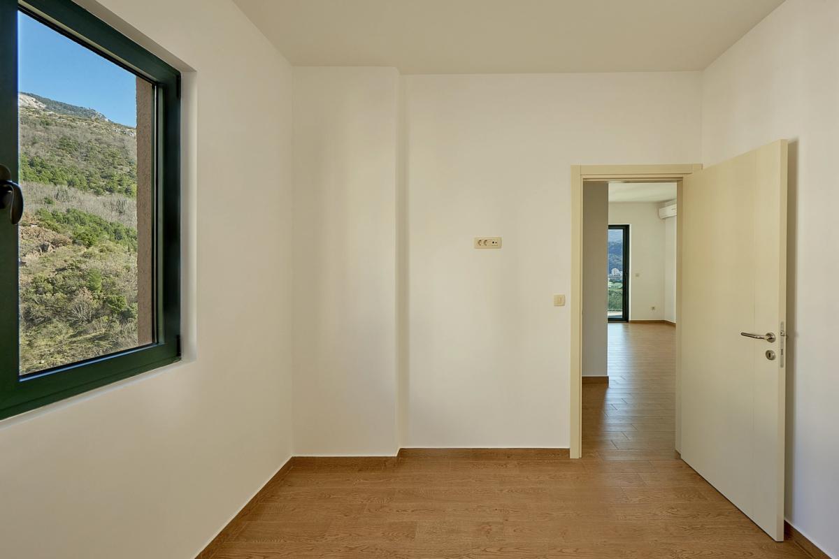 Gallery image 13