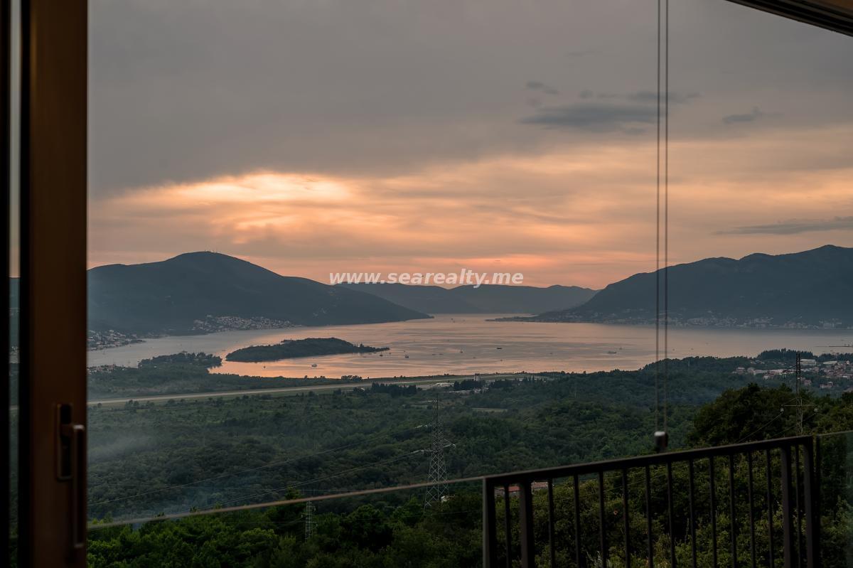 Gallery image 36