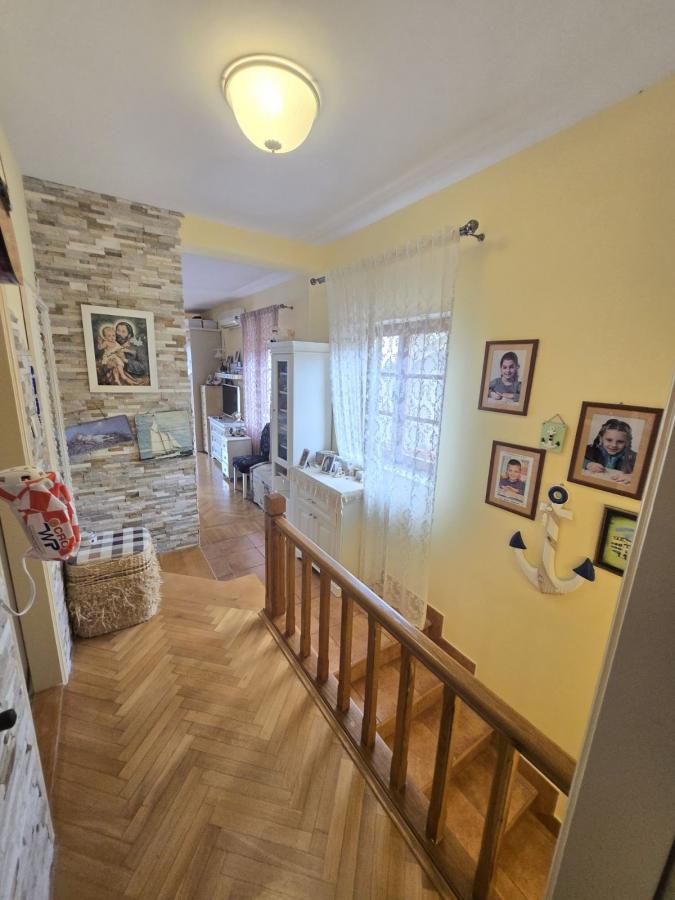 Gallery image 11