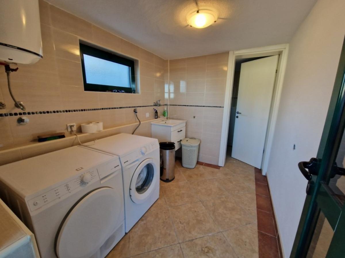 Gallery image 10