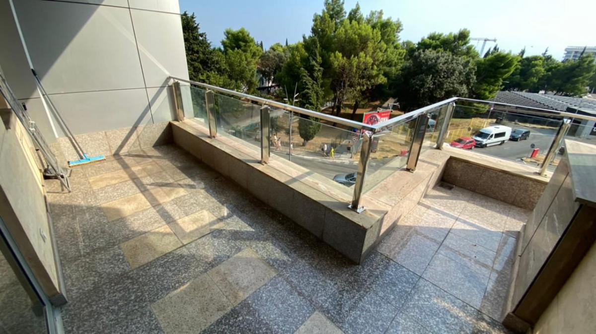 Gallery image 7