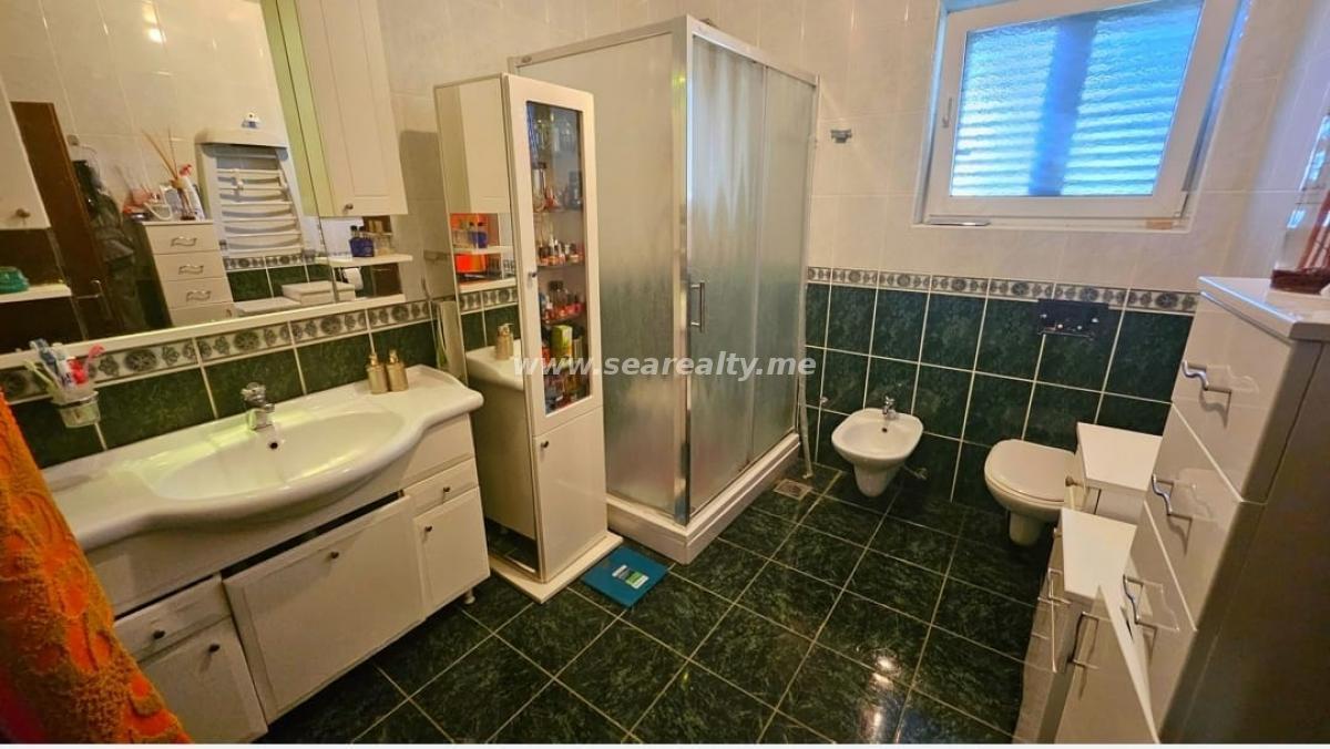 Gallery image 10