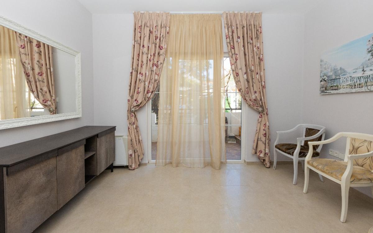 Gallery image 17