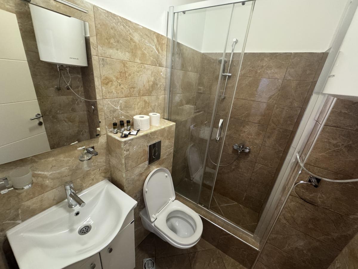 Gallery image 13