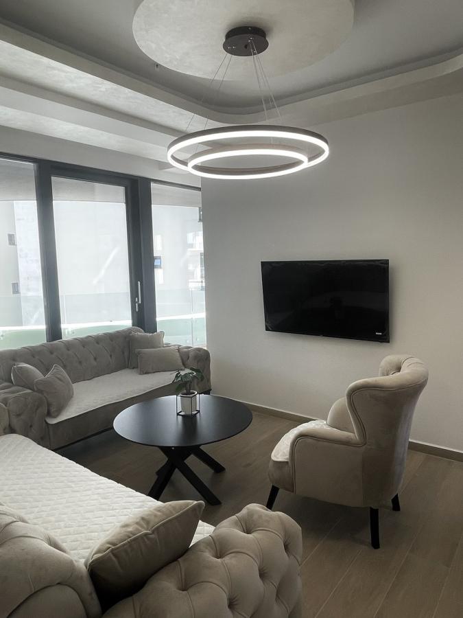 Gallery image 10