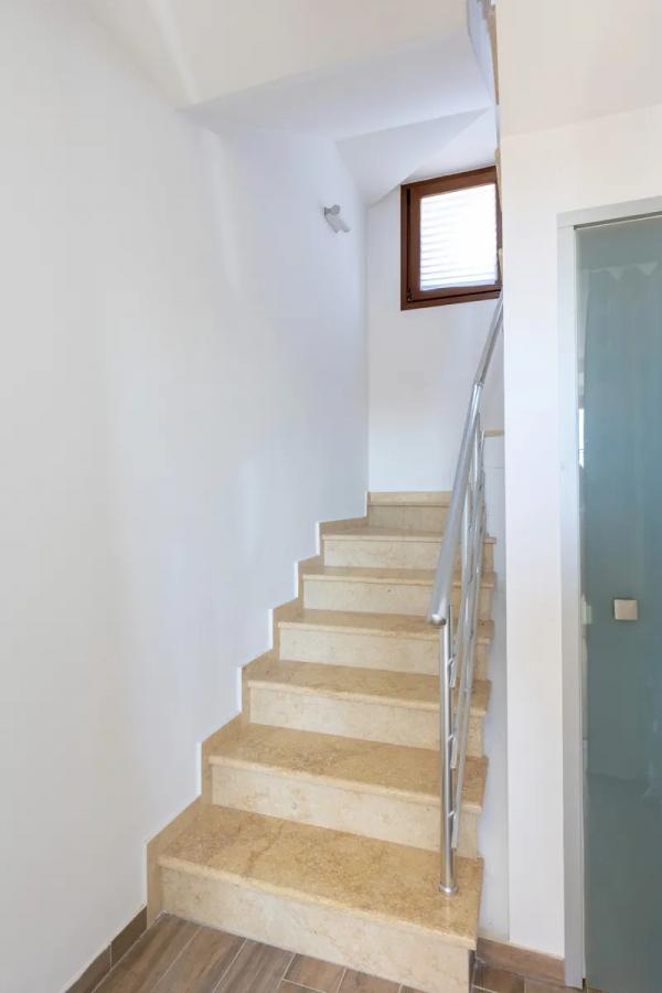 Gallery image 15