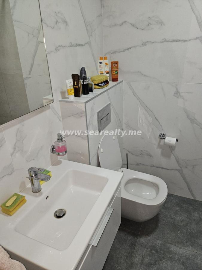 Gallery image 8