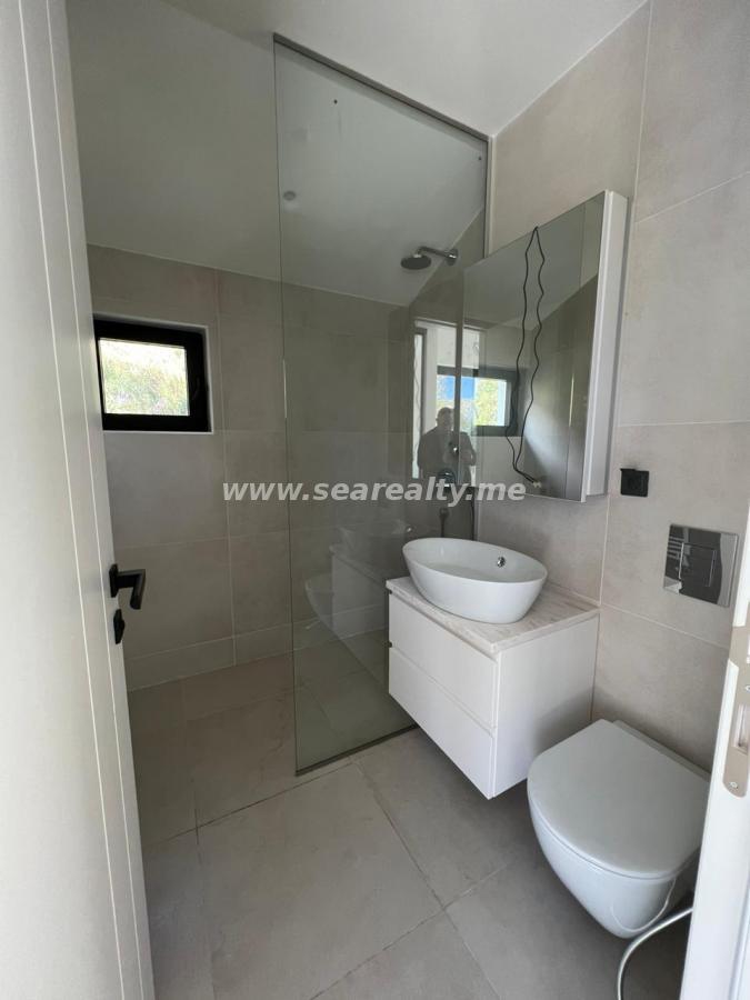 Gallery image 15