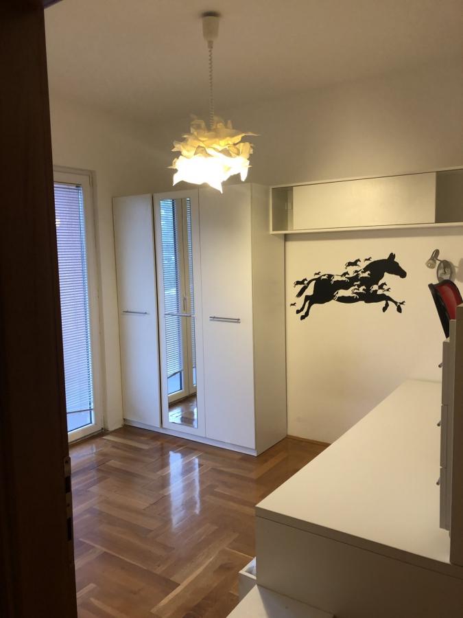 Gallery image 16