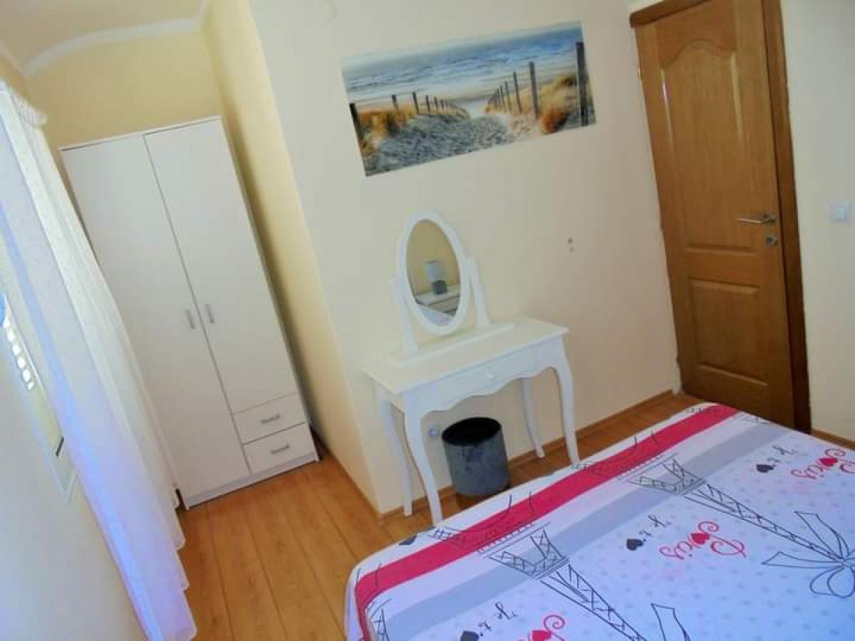 Gallery image 6