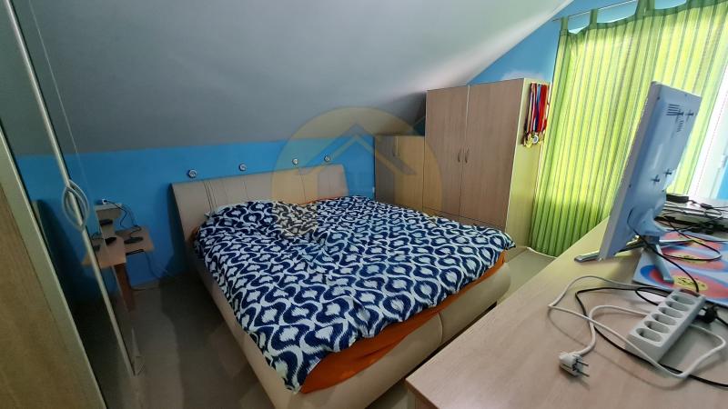 Gallery image 12