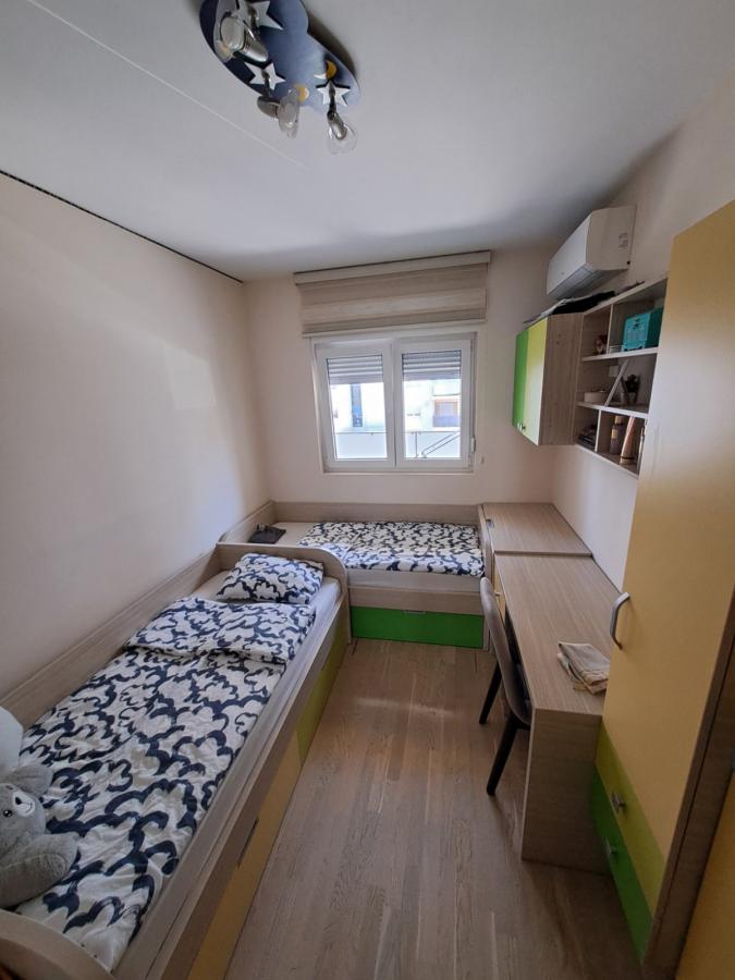 Gallery image 12