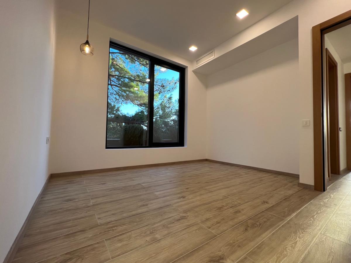 Gallery image 9