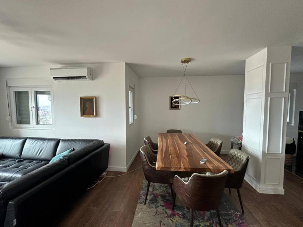 Gallery image 10