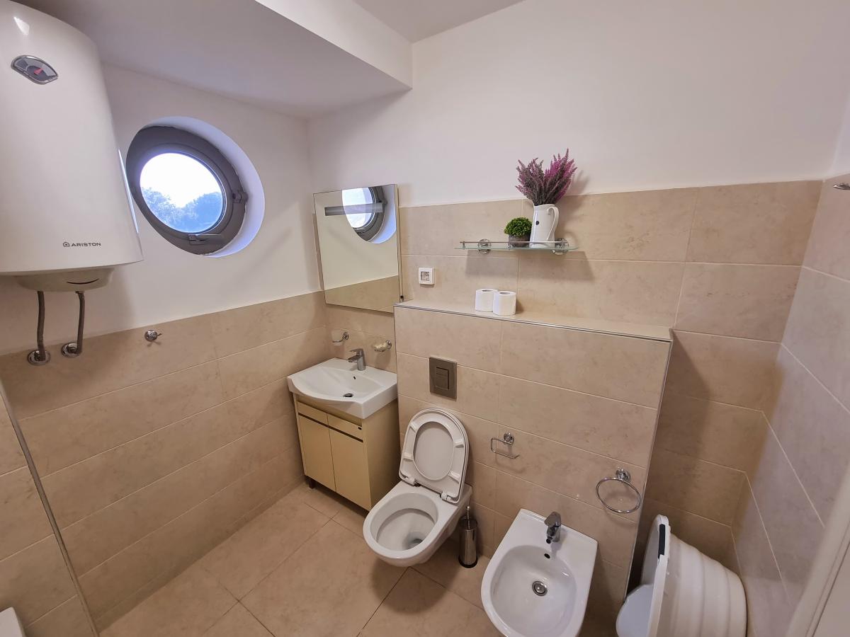 Gallery image 20
