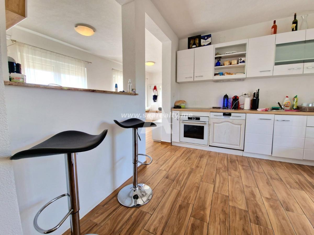 Gallery image 12