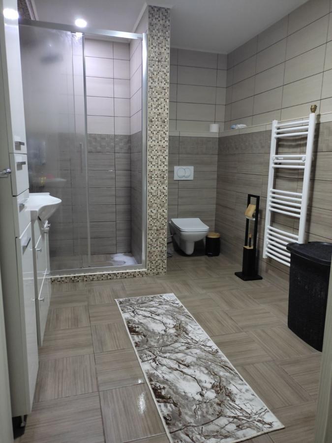 Gallery image 7