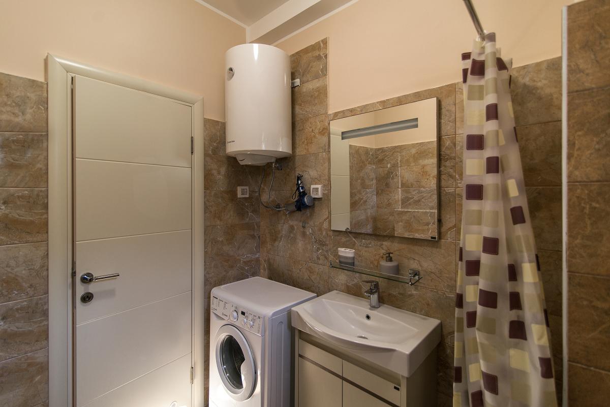 Gallery image 13