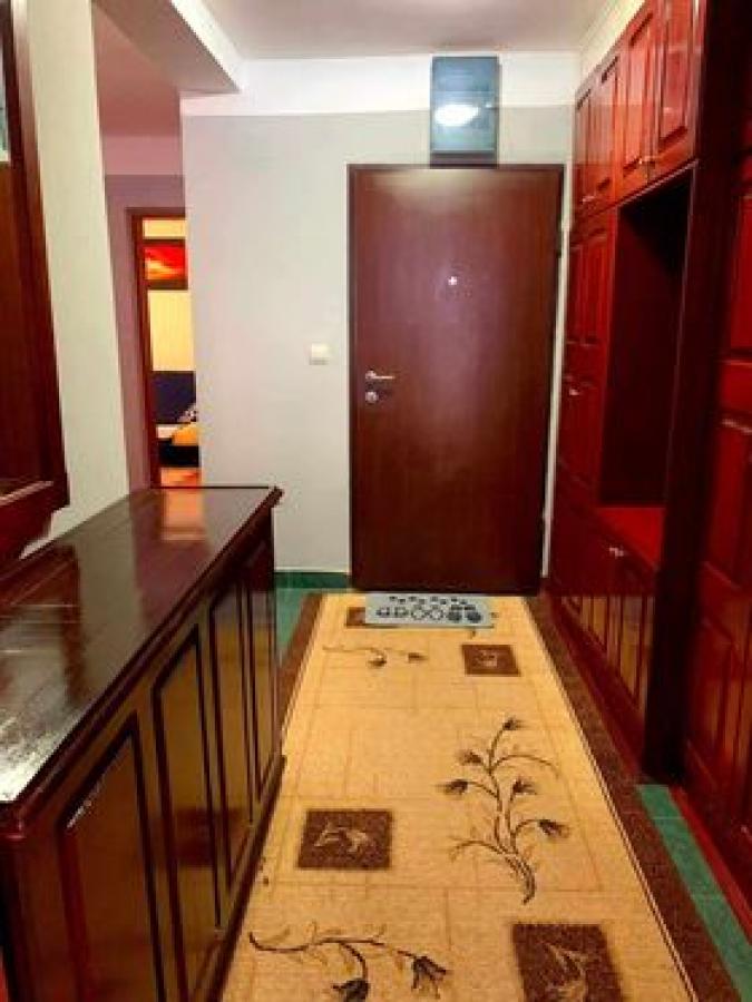 Gallery image 7