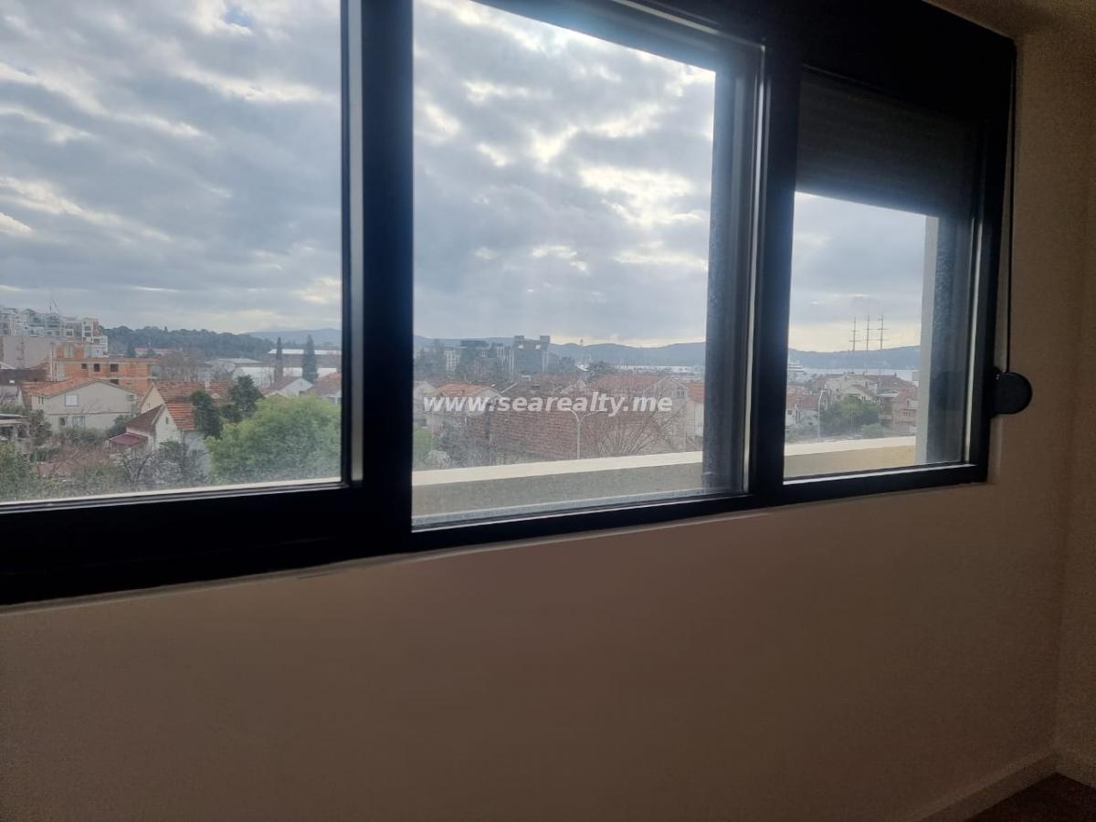 Gallery image 11